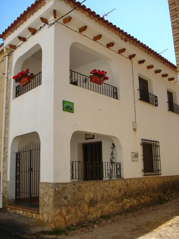 Apartamentos Serrano Ribatajada Esterno foto