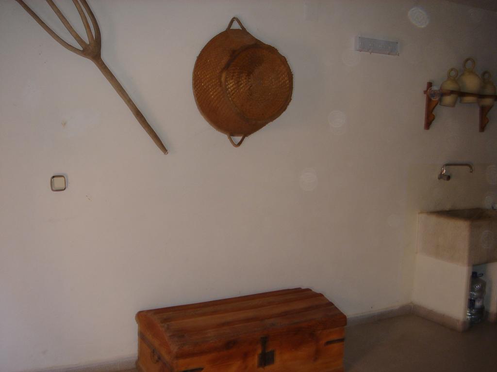 Apartamentos Serrano Ribatajada Esterno foto